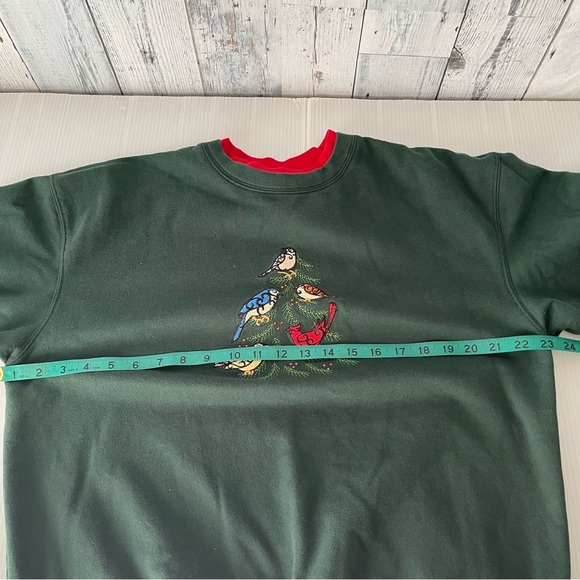 Vintage 90’s Christmas Tree with Birds Embroidered Crewneck Sweater size large - Picture 6 of 7